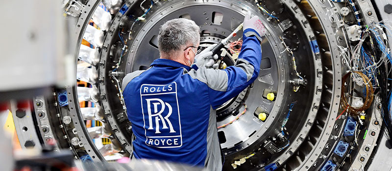 Rolls-Royce’s stunning 500% stock surge: CEO’s ruthless strategy of firings, brainstorms, and a ‘4-Pillar’